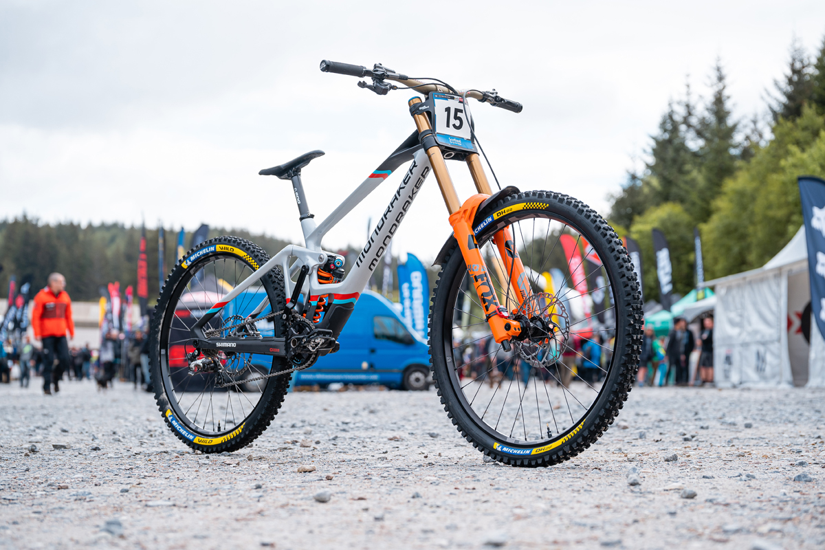 Mondraker Summum Carbon RR 2022