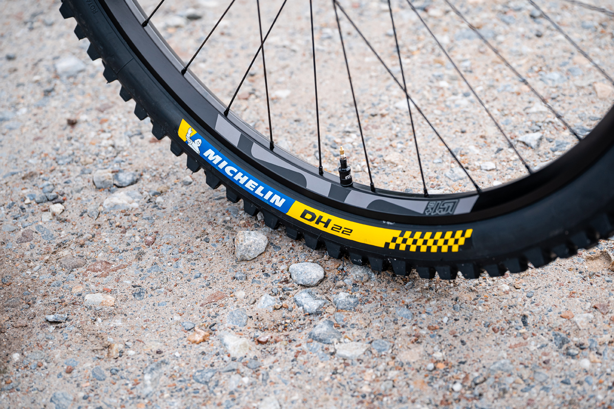 Mondraker Summum Carbon RR 2022