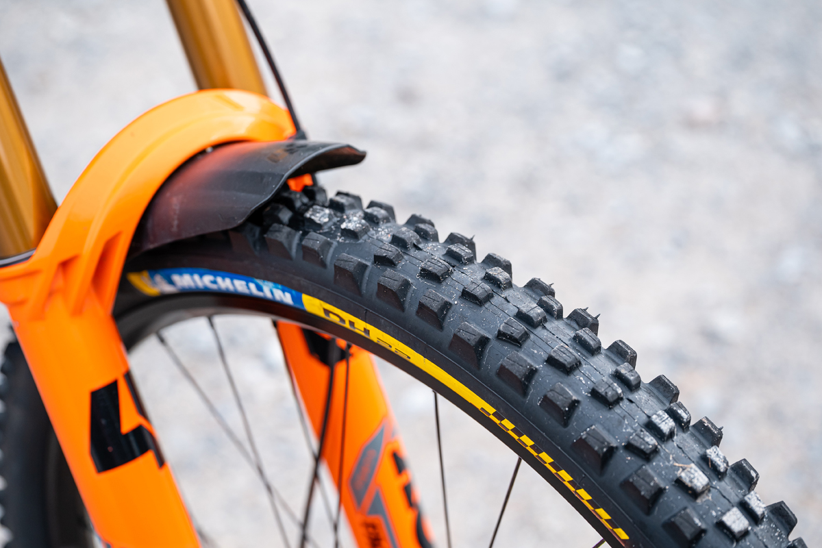 Mondraker Summum Carbon RR 2022