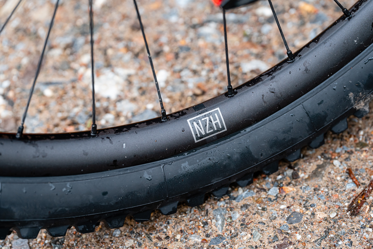 Nukeproof Dissent 297
