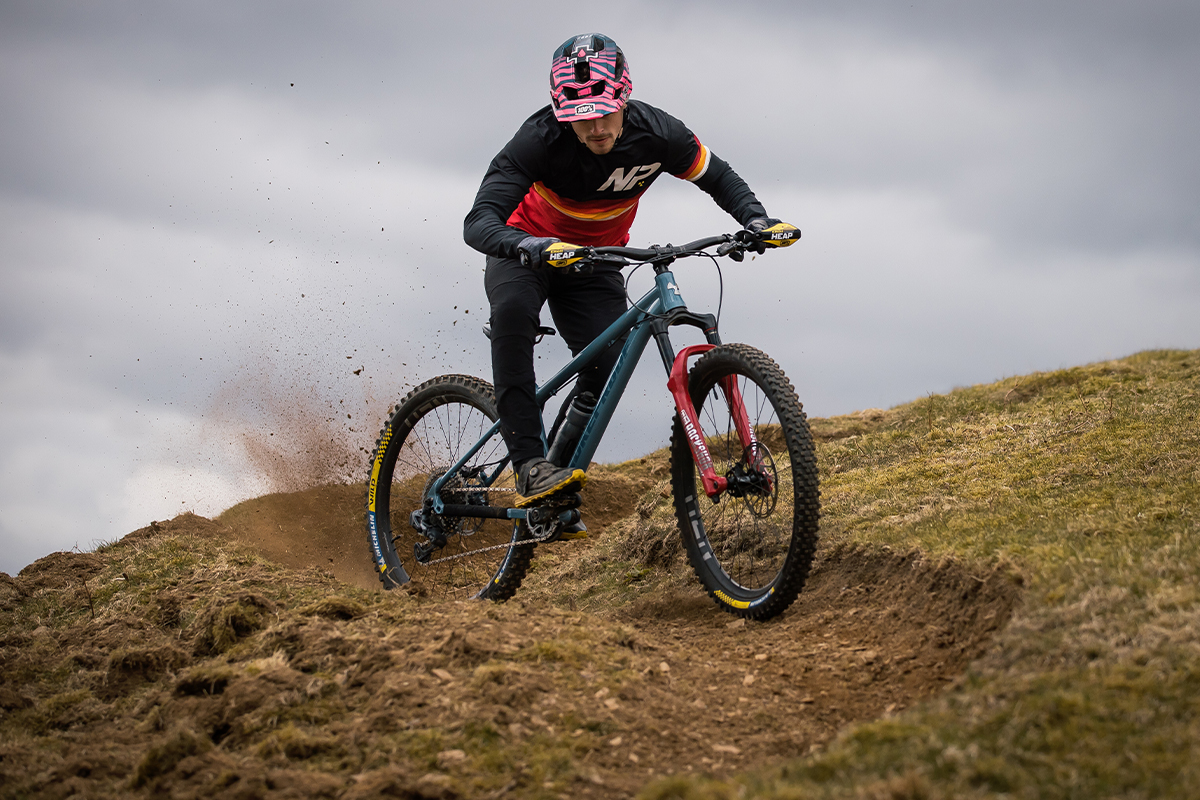 HUGE SAVINGS ON HARDCORE HARDTAILS – SAVE UP TO 46%