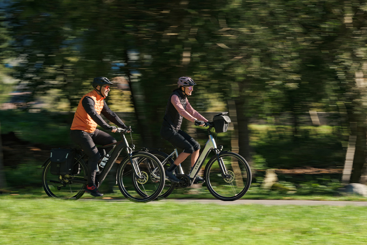 GET INTO ELECTRIC BIKES & ENJOY YOUR LEISURE TIME
