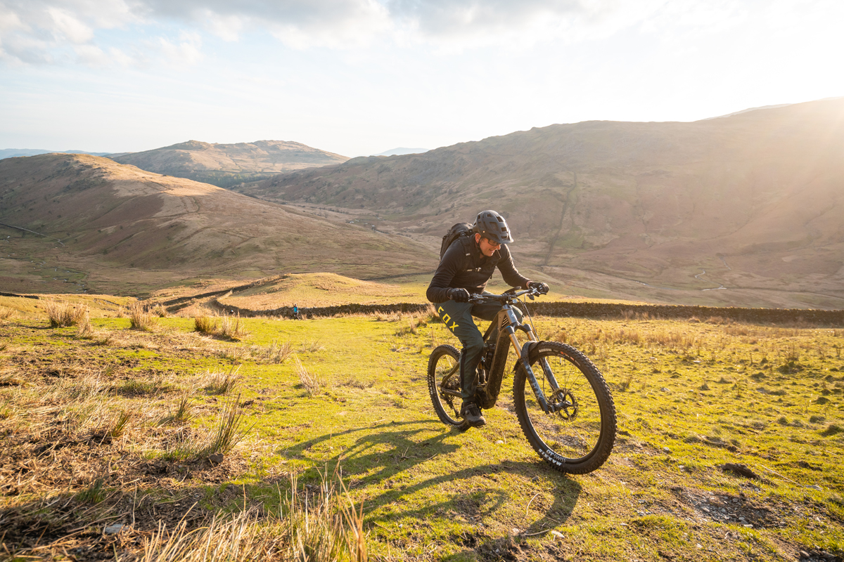 SAVE UP TO 35% OFF THE WORLD’S BEST E-MOUNTAIN BIKES