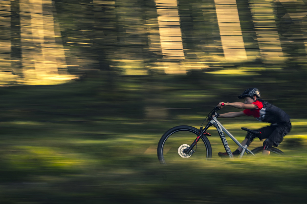 Loads of Mountain Bikes for under £1K… with up to 38% off RRP! Ready to ship now!