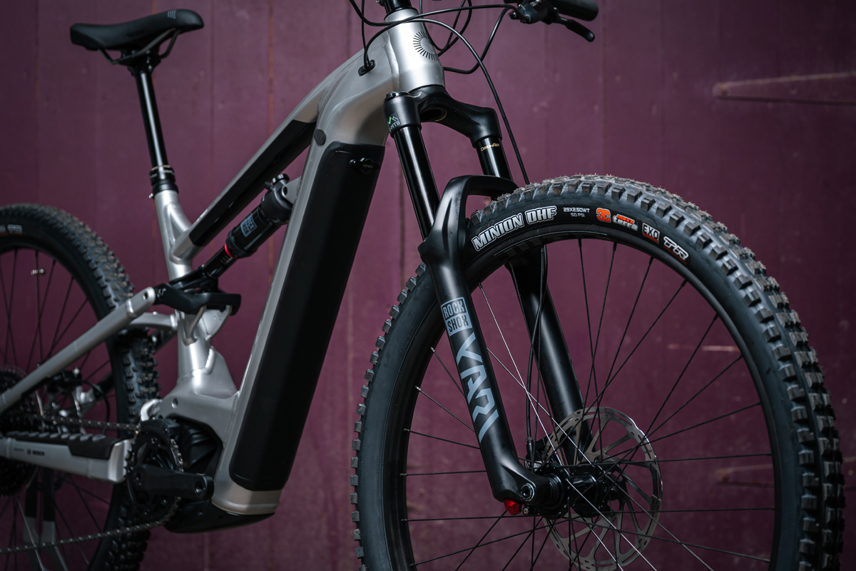 Cannondale Moterra Neo 3 – Electrify your mountain biking with 27%  off RRP and take your riding to a new level.