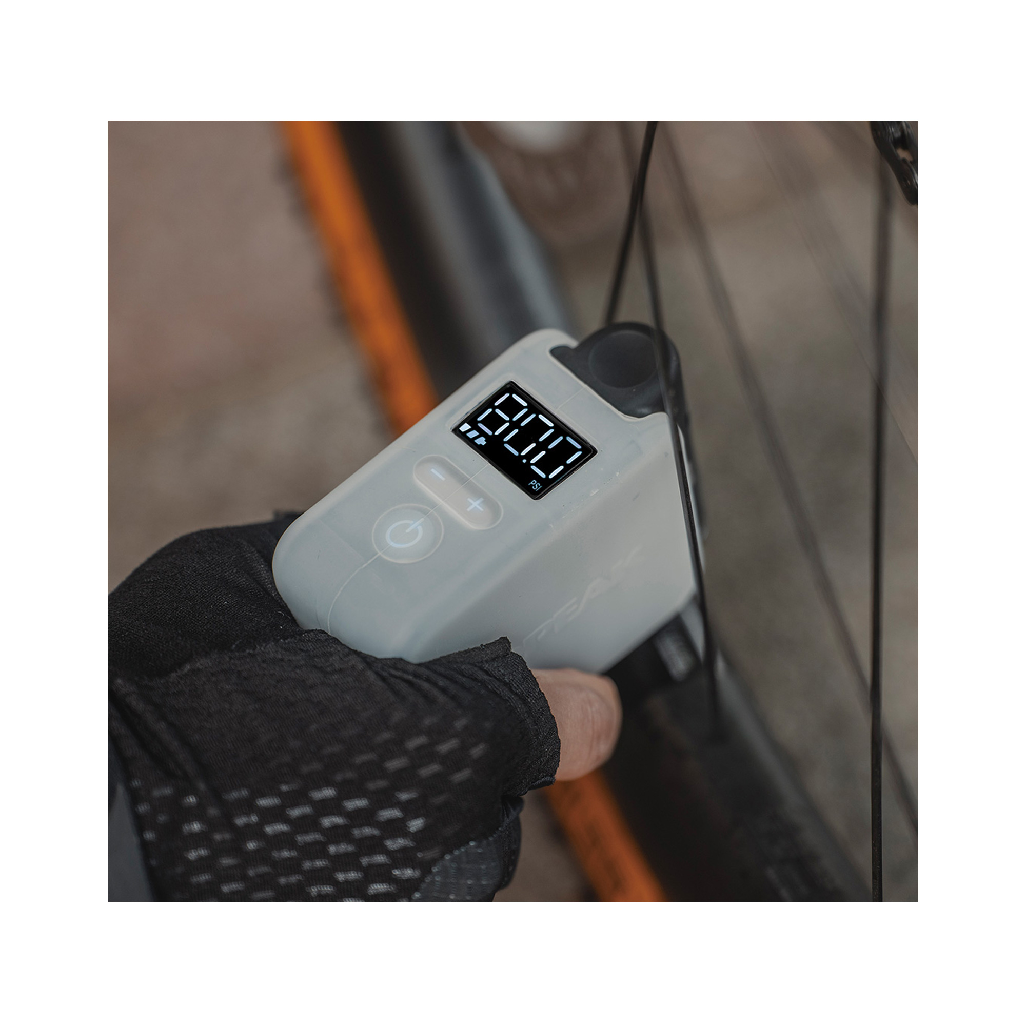 Topeak E-Booster Digital | USB Rechargeable Tyre Inflator