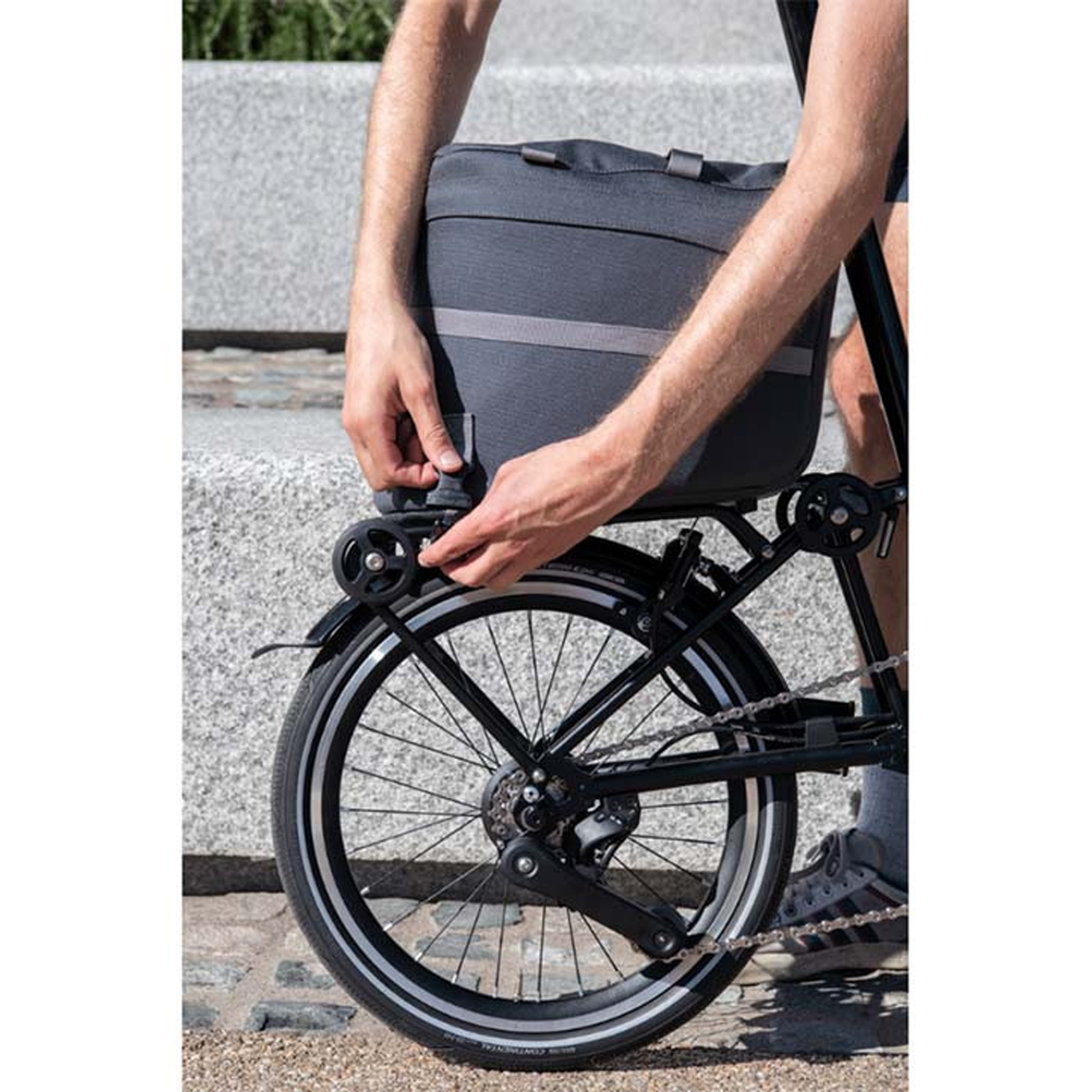 Roller-Rack-Bag-Borough-Grey-4