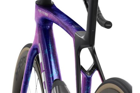 Trek_Madone_SLR-9-AXS_Gen_8_Purple_4