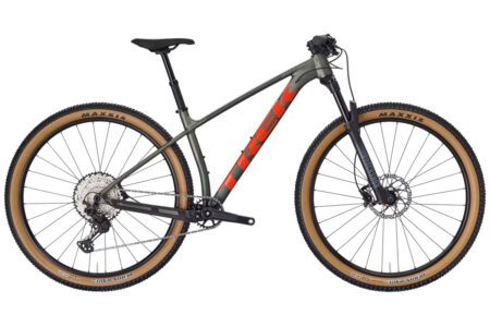 Trek_Procaliber_8_Black_1