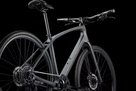 Trek_FX_SL_4_Carbon_Black_2