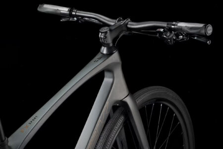 Trek_FX_SL_4_Carbon_Black_3
