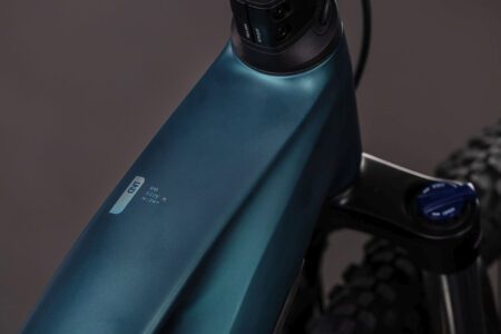 Cube_Hybrid_One_800_Sleek_Green_2