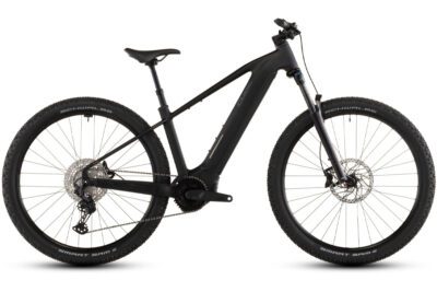 Cube_Reaction_Hybrid_Pro_800_Black_1