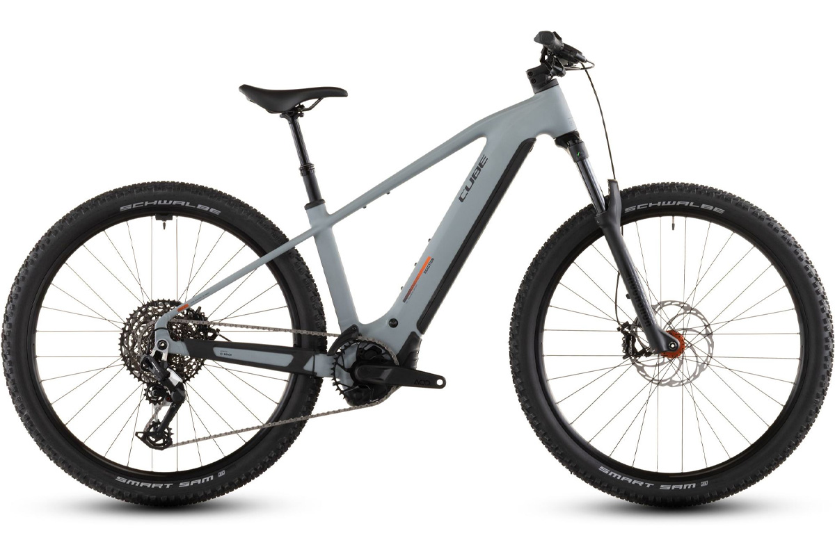 Cube Reaction Hybrid Race 800 2026