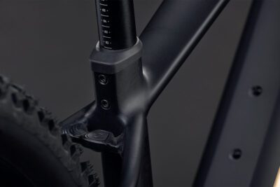 Reaction_Hybrid_Pro_800_Blackline_4