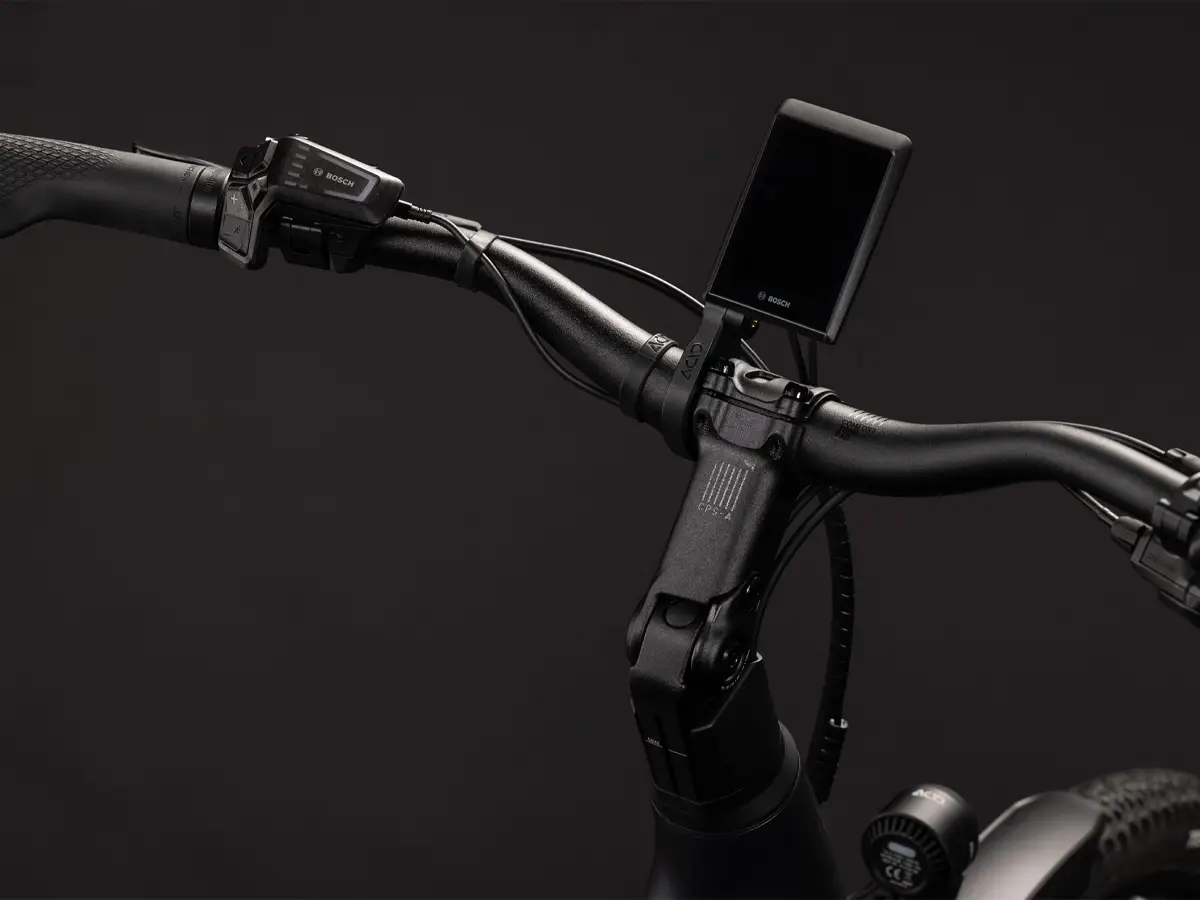 Kathmandu_Hybrid_Pro_800_400X_Easy_Entry_Liquidsteel_4