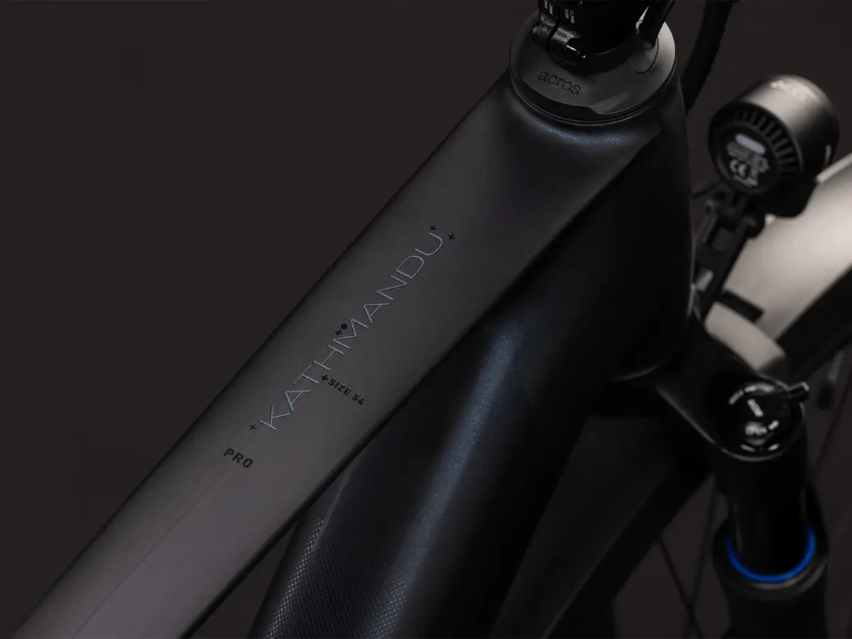 Kathmandu_Hybrid_Pro_800_400X_Liquidsteel_2